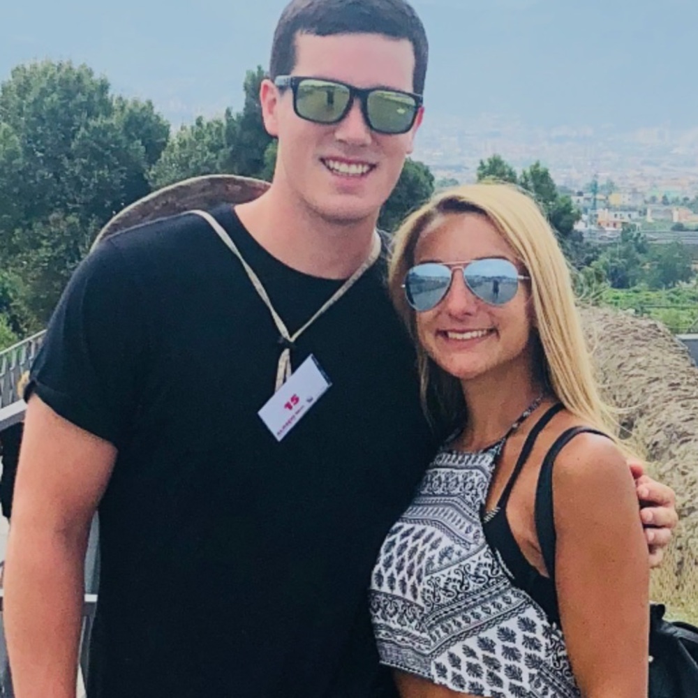 Meet your Posher, Caroline